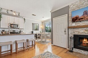 7009 E Acoma Dr, Unit UNIT 2126 in Scottsdale, AZ - Building Photo