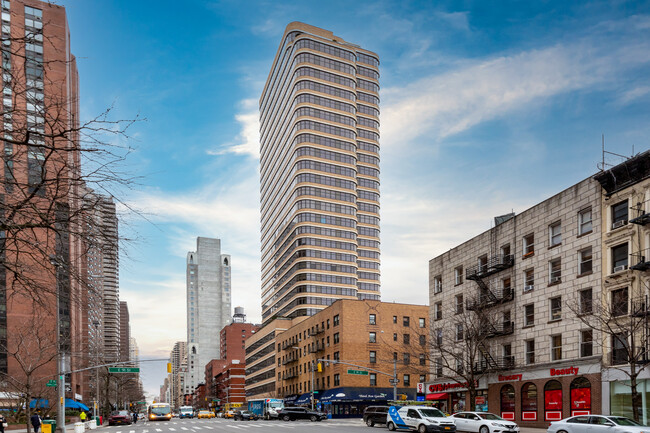 The Metropolitan in New York, NY - Building Photo - Building Photo