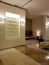 9055 SW 73rd Ct-Unit -301 in Miami, FL - Foto de edificio - Building Photo