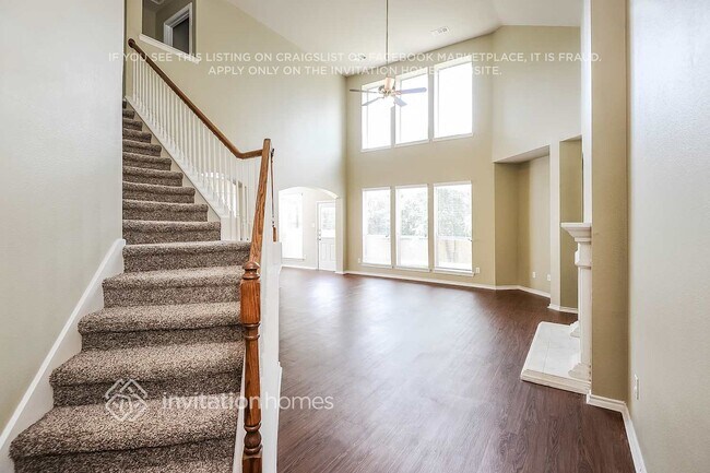 5823 Silver Sage Ln in Grand Prairie, TX - Foto de edificio - Building Photo