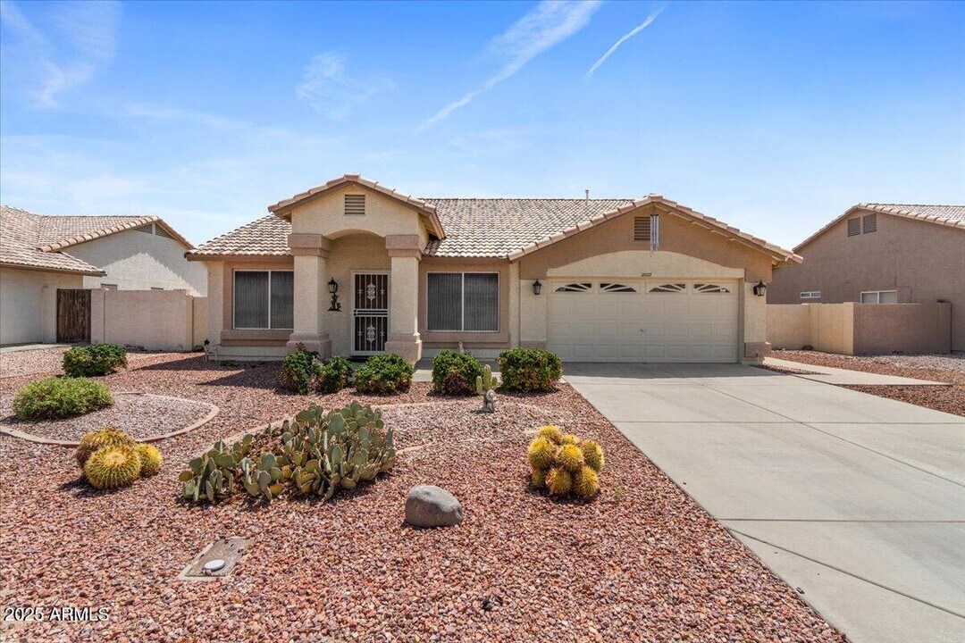 20127 N 109th Dr in Sun City, AZ - Building Photo