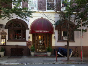 Beacon Hill Apartments in Philadelphia, PA - Foto de edificio - Building Photo