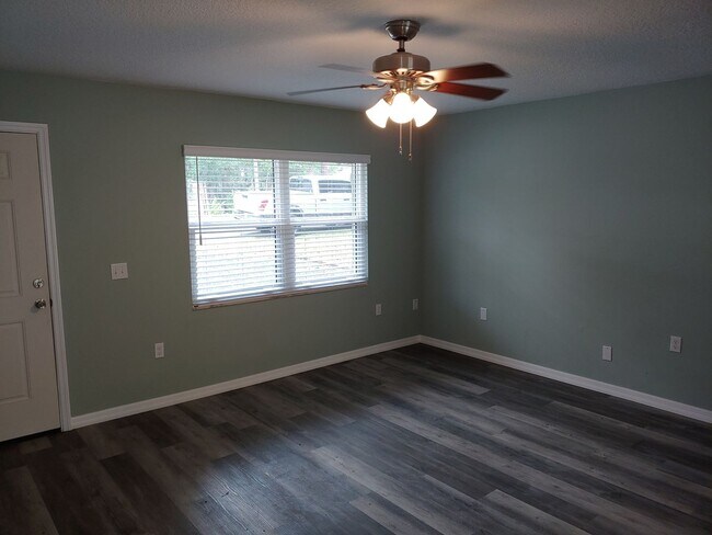 302 Ballard Ave in DeLand, FL - Building Photo - Building Photo