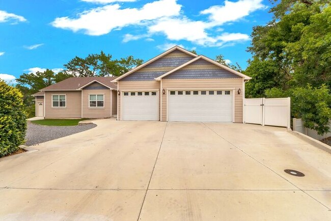 property at 2245 Idella Ct
