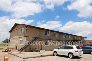 163 W Cokedale Dr in Pueblo West, CO - Building Photo