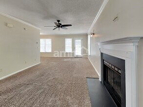 5503 Pebble Garden Ct in Greensboro, NC - Building Photo - Building Photo