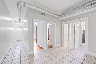 60 W McMillan St in Cincinnati, OH - Building Photo - Building Photo