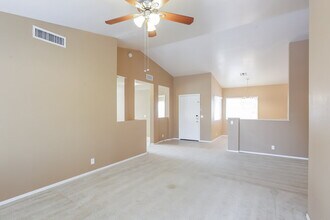 2030 N 87th Dr in Phoenix, AZ - Building Photo - Building Photo
