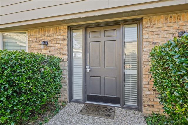 7925 Royal Ln in Dallas, TX - Building Photo - Building Photo