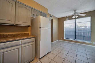 201 S Las Vegas Trail in White Settlement, TX - Building Photo - Building Photo