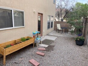 4260 Altura Mesa Ln NE in Albuquerque, NM - Building Photo - Building Photo