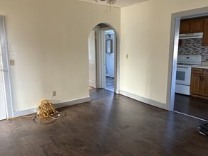 152 Blacks Rd in Cheshire, CT - Building Photo - Building Photo