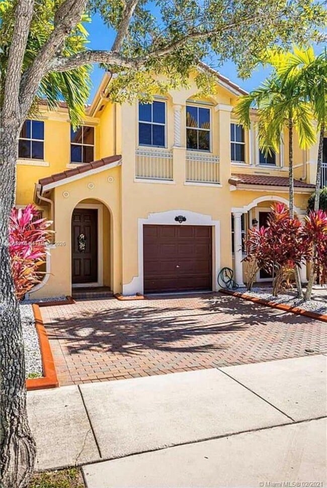 905 SW 149th Ct in Miami, FL - Building Photo - Building Photo