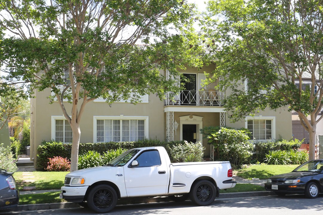 248 S Spalding Dr in Beverly Hills, CA - Foto de edificio