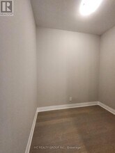 3265 Carding Mill Trail in Oakville, ON - Building Photo - Building Photo