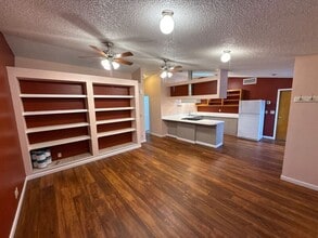 1341 F St in Independence, OR - Building Photo - Building Photo