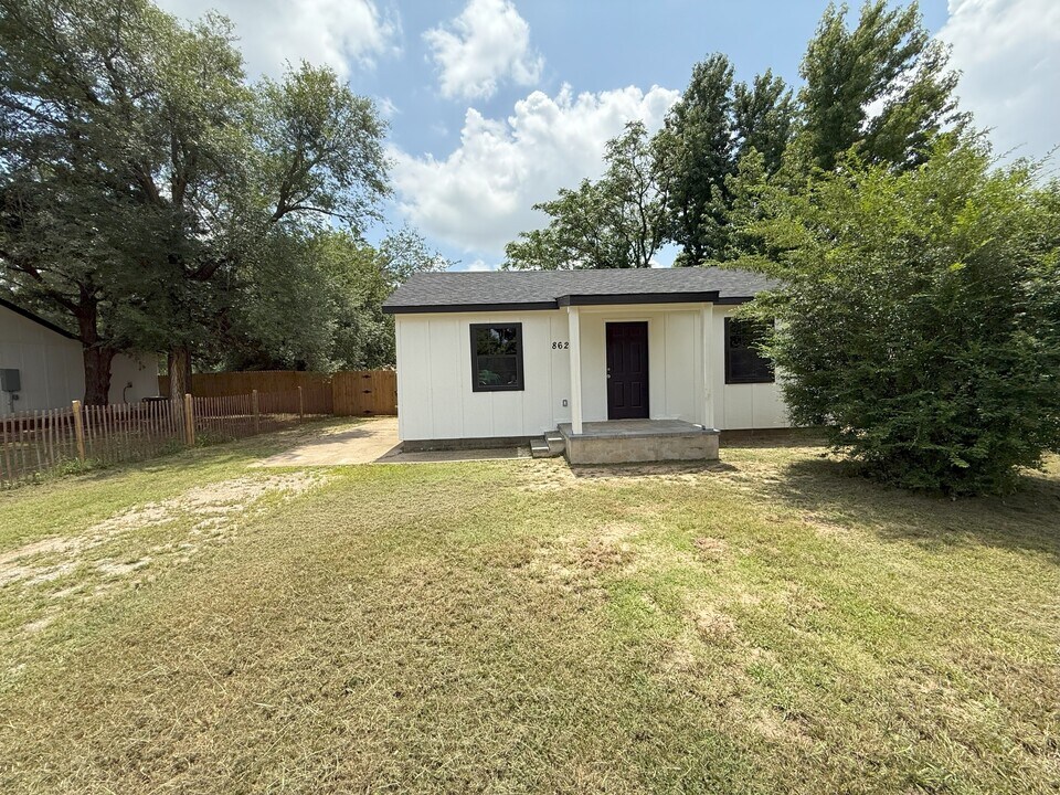 8624 NE 17th St in Oklahoma City, OK - Building Photo