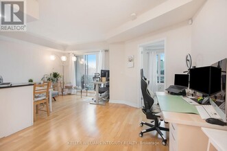 200-200 Besserer St in Ottawa, ON - Building Photo - Building Photo