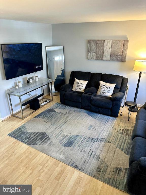 5985 Grand Banks Rd in Columbia, MD - Building Photo - Building Photo