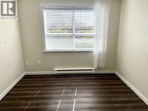 5889 Irmin St in Burnaby, BC - Building Photo - Building Photo