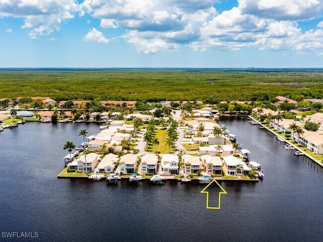 property at 172 Eveningstar Cay