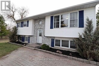 6 Lywood St in Belleville, ON - Building Photo - Building Photo