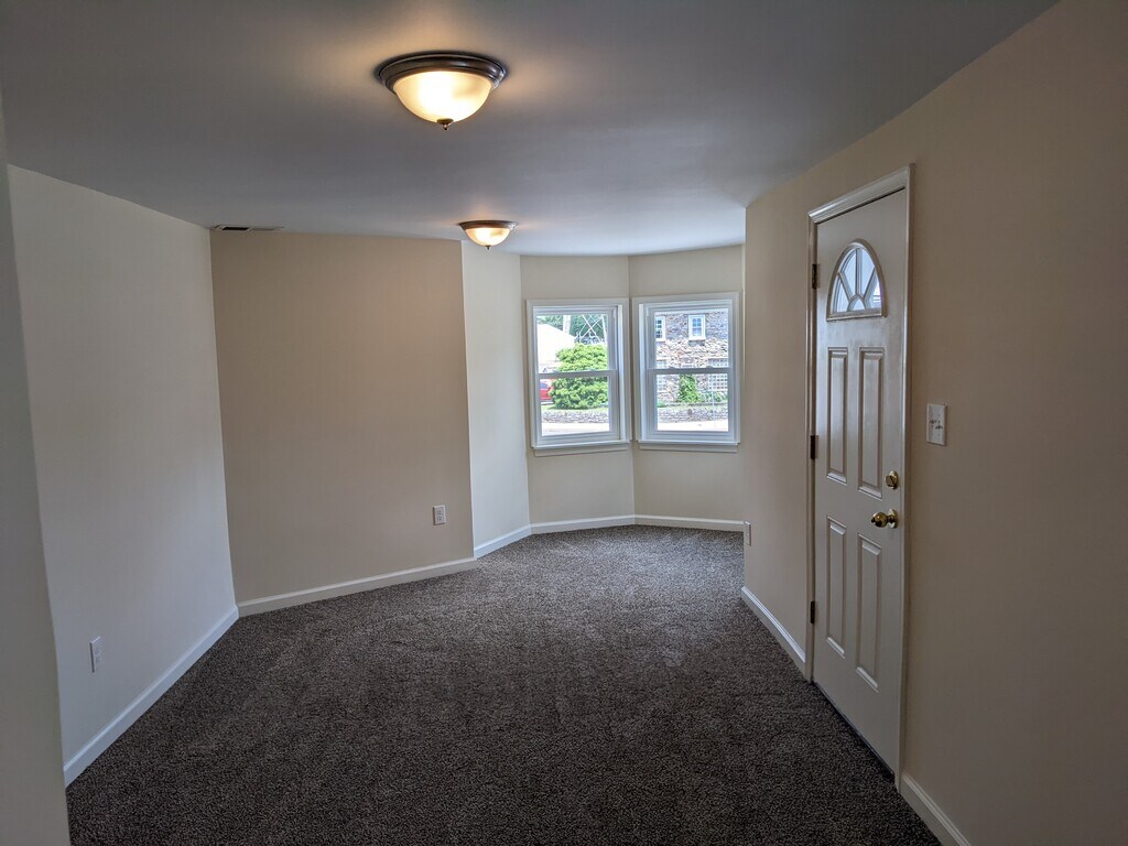 2 S Main St Apartments Trumbauersville, PA Apartments For Rent