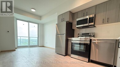 3429-3429 Sheppard Ave E in Toronto, ON - Building Photo - Building Photo