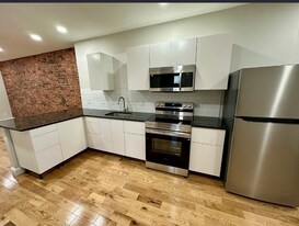 66 Chatham St, Unit 6 in Worcester, MA - Building Photo