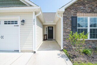 293 Crossroads Store Dr in Jacksonville, NC - Building Photo - Building Photo