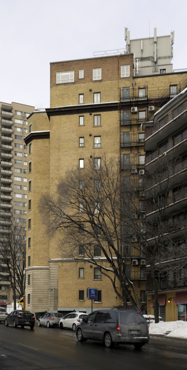 3465 de la Côte-des-Neiges in Montréal, QC - Building Photo - Building Photo