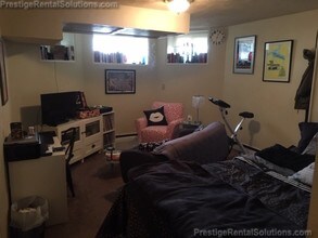 230 Fuller St, Unit B in Brookline, MA - Building Photo - Building Photo