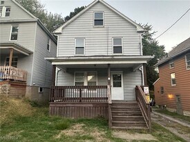 523 Gage St in Akron, OH - Building Photo