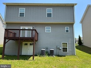 8366 Leighburn Dr in Hollins, VA - Building Photo - Building Photo