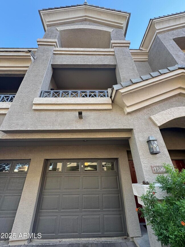 4455 E Paradise Vlg Pkwy S in Phoenix, AZ - Building Photo - Building Photo