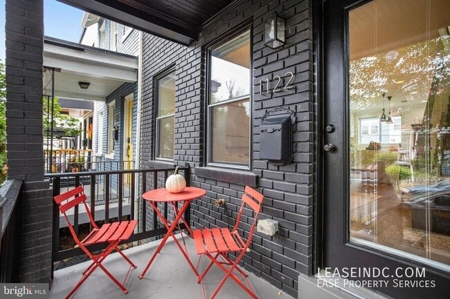 1122 Abbey Pl NE in Washington, DC - Building Photo - Building Photo