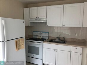 709 8th St in West Palm Beach, FL - Building Photo - Building Photo