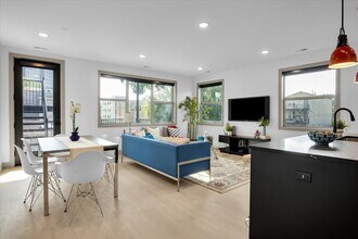 4235 S Champlain Ave in Chicago, IL - Building Photo - Building Photo