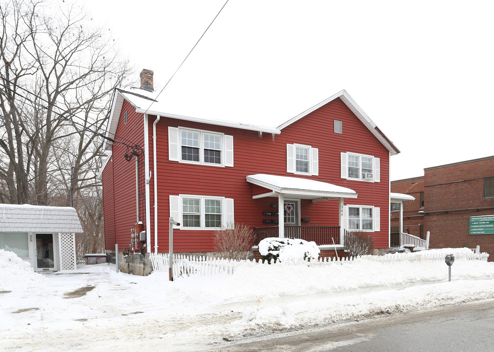 364 Main St in Torrington, CT - Building Photo