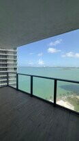 3131 NE 7th Ave, Unit 0011 in Miami, FL - Building Photo