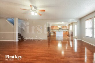 945 Brookhaven Dr in Franklin, IN - Foto de edificio - Building Photo