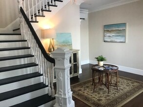 33 Lothrop St in Beverly, MA - Building Photo - Building Photo