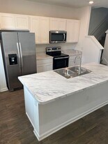 98 Vidalia Rdg Rd in St. Augustine, FL - Building Photo