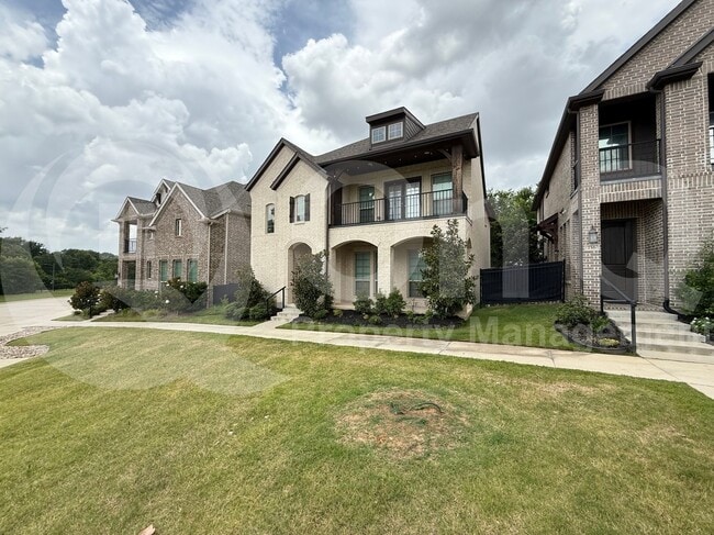 property at 732 Patriot Ln