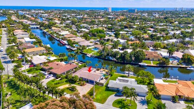 2030 NE 30th St in Lighthouse Point, FL - Building Photo - Building Photo