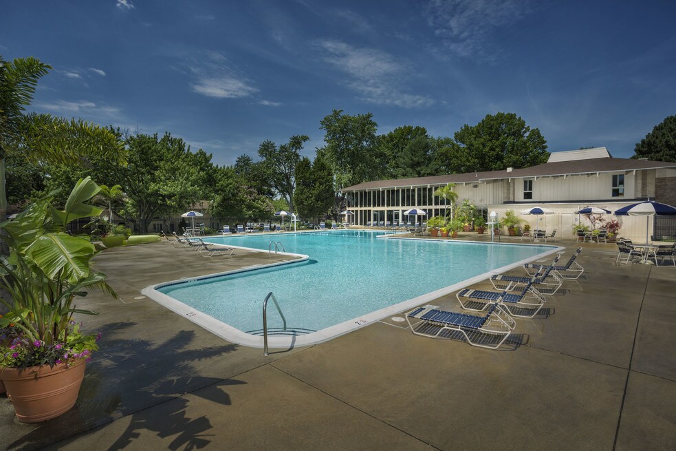 Camp Hill Square Apartments and Nearby Gaithersburg Apartments For Rent