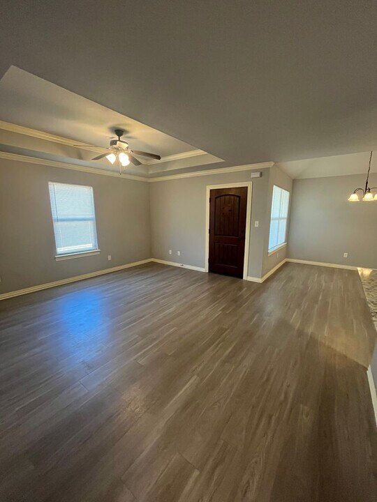 1103 Springhill Rd-Unit -Unit B in Barling, AR - Building Photo