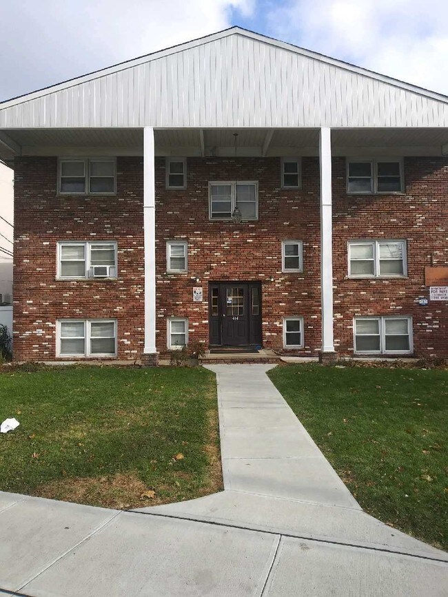 444 Edgar Rd Apartments and Nearby Elizabeth Apartments For Rent