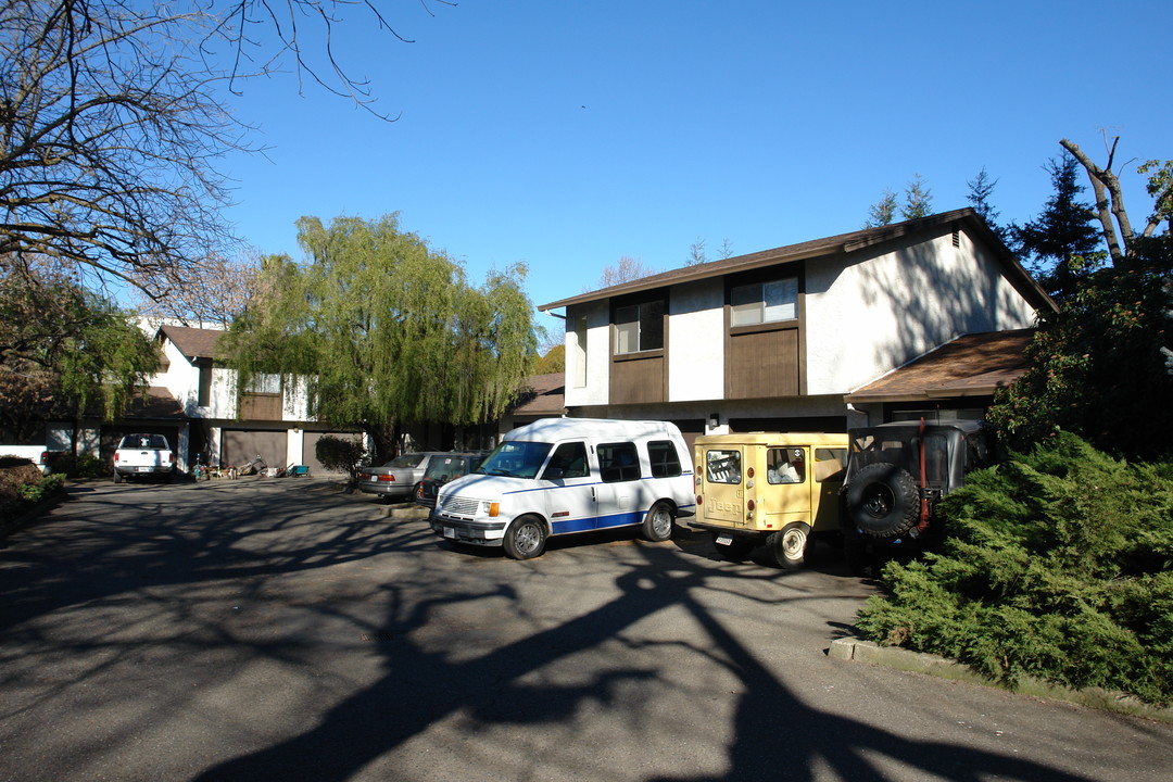 278 E 9th Ave in Chico, CA - Building Photo