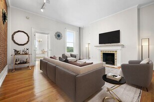 232 Beacon St, Unit B7 in Boston, MA - Building Photo